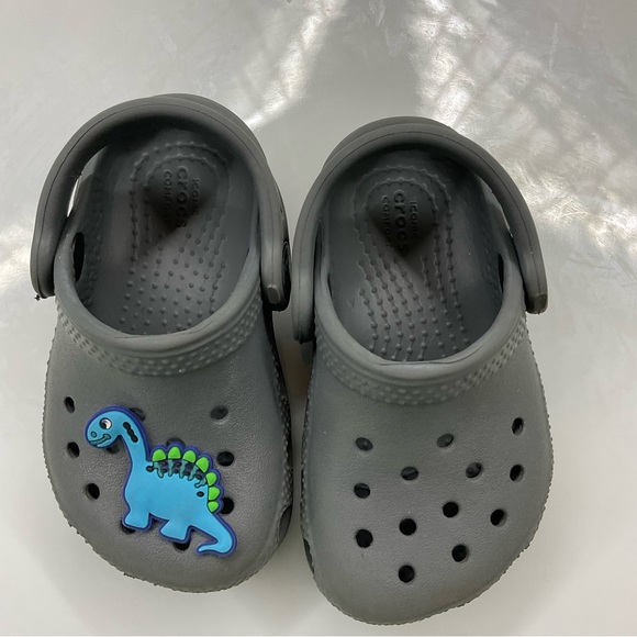 Vans and Croc Toddler shoe lot of three size 4 & 6 - Picture 3 of 13